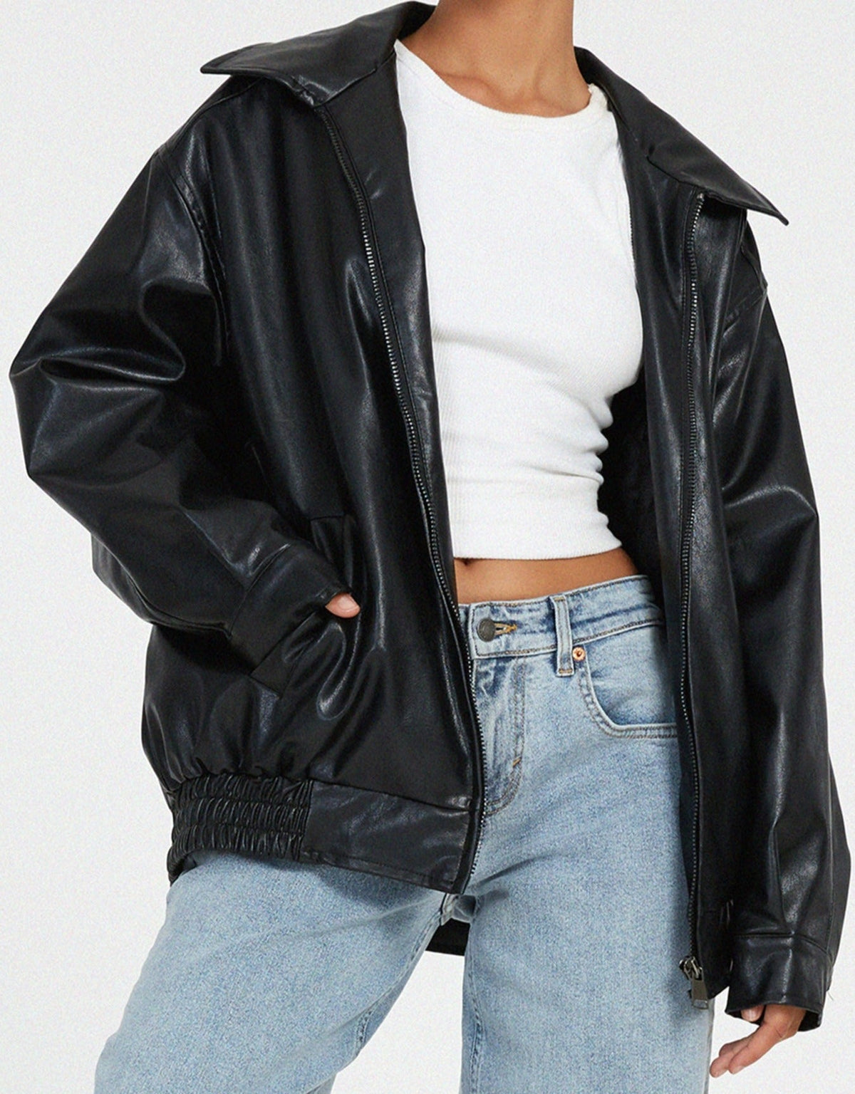Giacca oversize da donna in pelle con cerniera