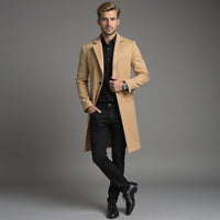 Manteau slim pour homme, droit et longueur genou