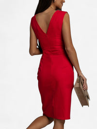 Robe longue ajustée sans manches pour femme avec décolleté en V et fente