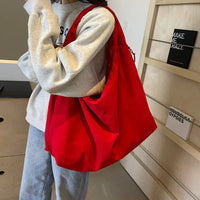 Borsa hobo da donna a spalla, grande e capiente | Per tutti i giorni e per il lavoro