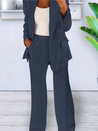 Costume élégant pour femme avec pantalon large