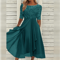 Robe midi en dentelle avec manches 3/4
