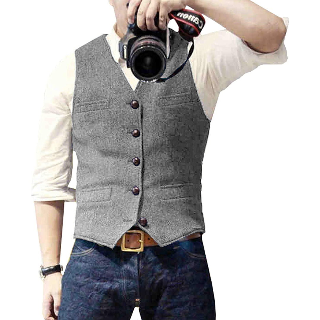 Gilet elegante da uomo con bottoni