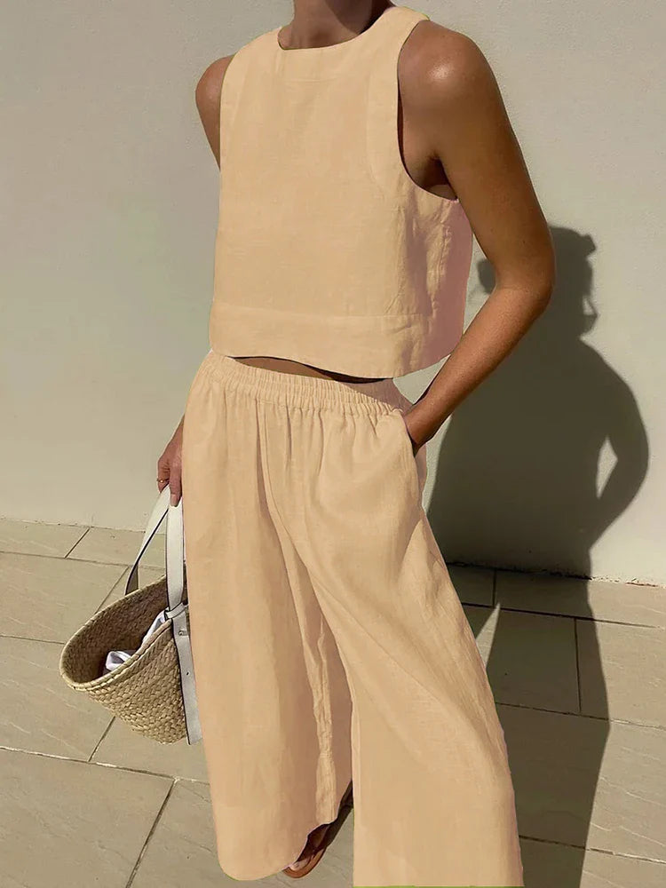 Completo da donna in lino con top e pantaloni ampi