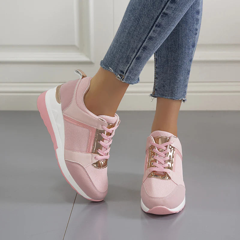 Sneakers ortopediche da donna con zeppa e lacci