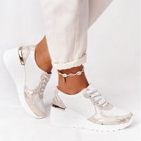 Sneakers ortopediche da donna con zeppa e lacci
