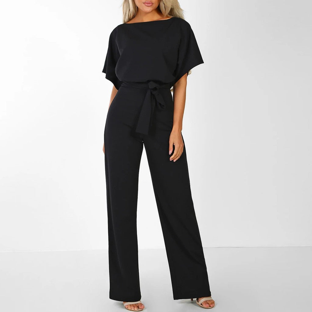 Tuta elegante da donna con cintura e gamba larga