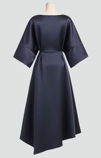 Elegancka sukienka maxi z kapą damska - Noelle Angle