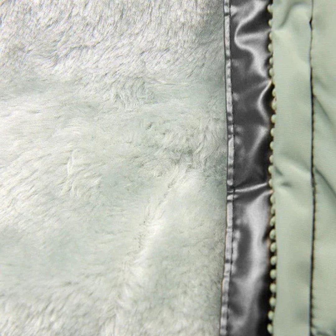 Giacca invernale da donna con cappuccio | Imbottita con fodera in peluche e cerniera asimmetrica