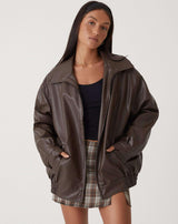 Giacca oversize da donna in pelle con cerniera